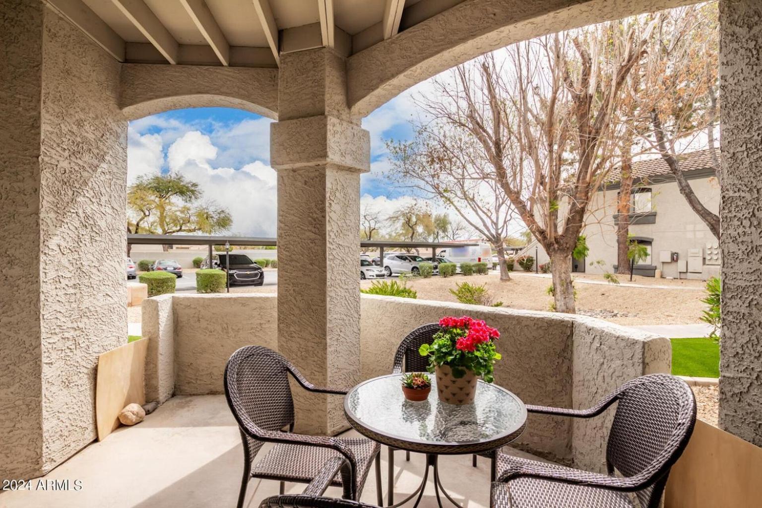 Elegant Scottsdale Condo - Newly Refurbished Ground Floor Unit Exterior photo